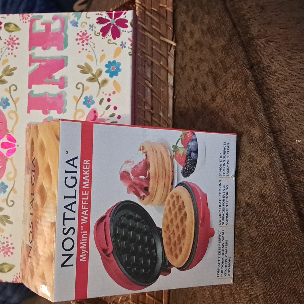 BUY 6 $46.....MINI WAFFLE MAKER